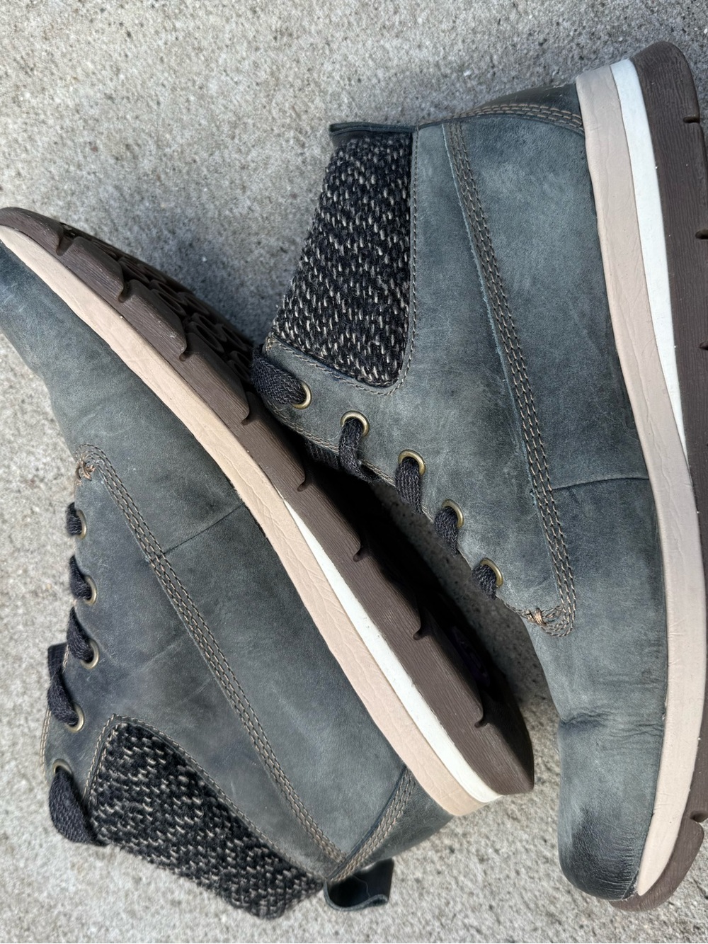 Bionica Chukka Boots in Slate Blue
